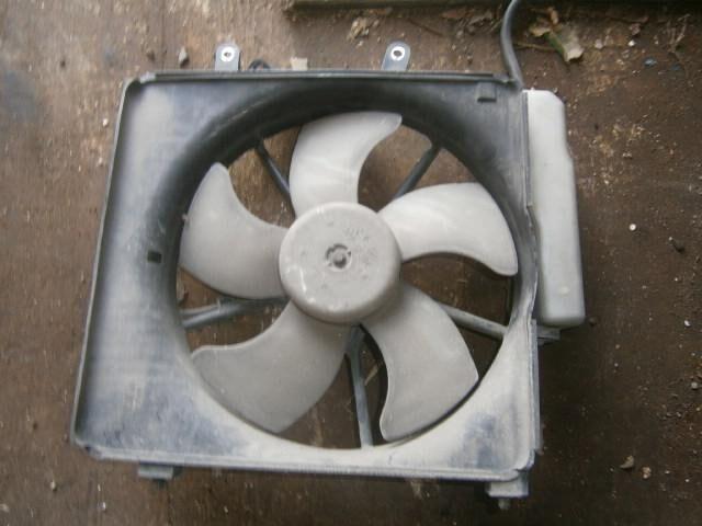 Диффузор радиатора Хонда Фит в Ханты-Мансийске 24029