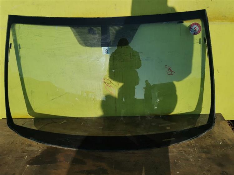 Лобовое стекло Тойота РАВ 4 в Ханты-Мансийске 37216