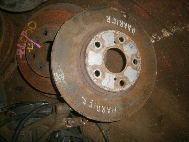 Тормозной диск Тойота Харриер в Ханты-Мансийске 47212