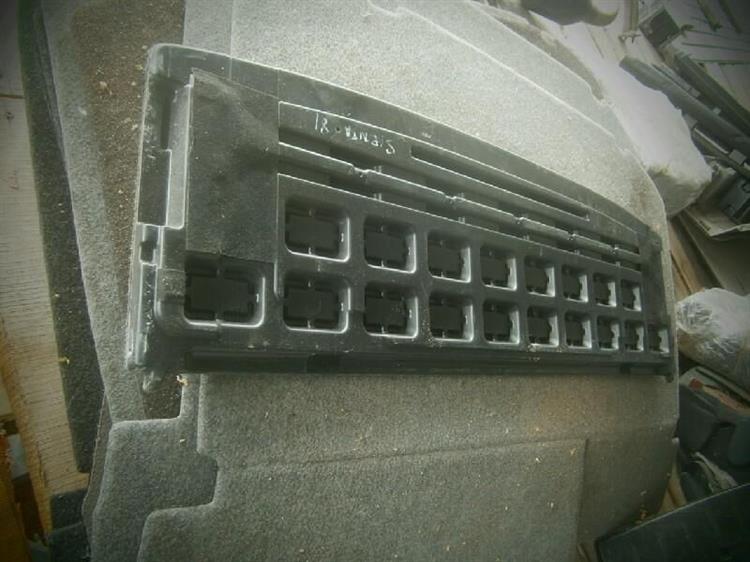 Полка багажника Тойота Сиента в Ханты-Мансийске 77566