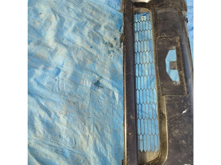 Решетка радиатора Тойота Исис в Ханты-Мансийске 88182